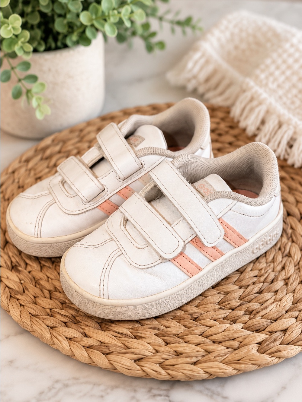 Adidas Kids Grand Court 2.0 White Pink Sneakers Size 7K